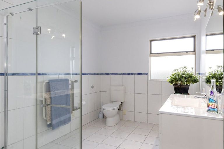 Photo of property in 1 Vaucluse Drive, Nukuhau, Taupo, 3330