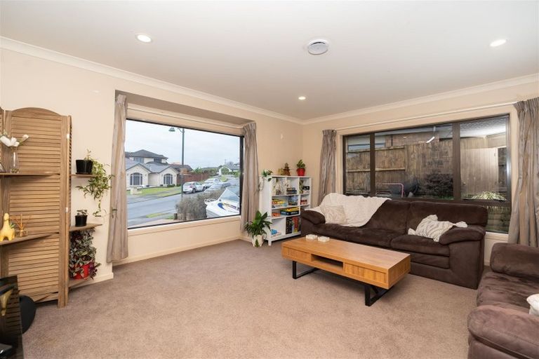 Photo of property in 4 Sharaleigh Place, Grandview Heights, Hamilton, 3200