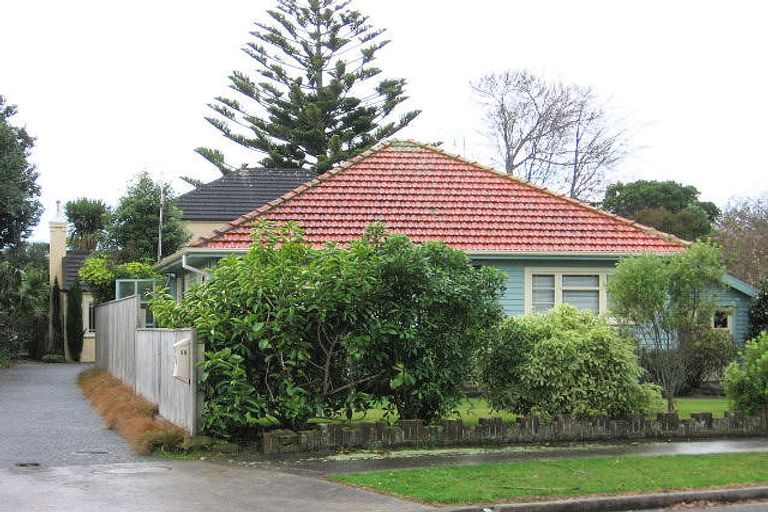 Photo of property in 9a Hughes Avenue, Hokowhitu, Palmerston North, 4410