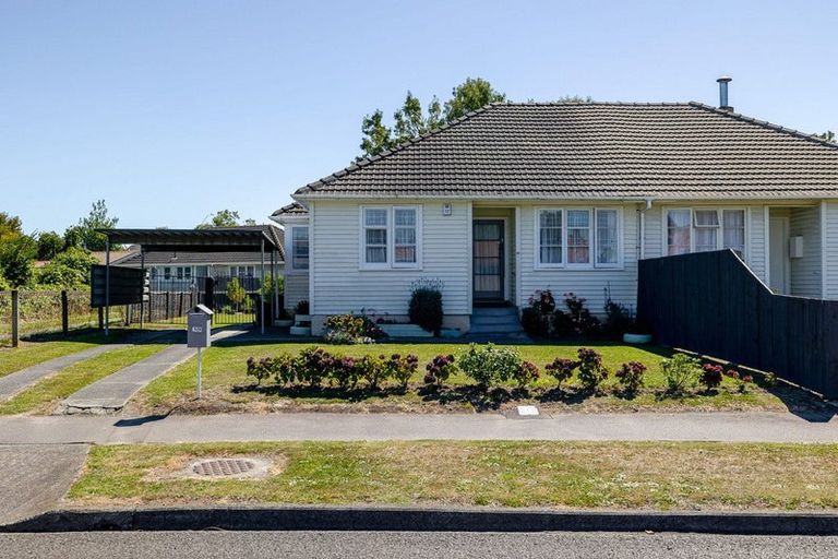Photo of property in 39 Andrew Avenue, Roslyn, Palmerston North, 4414