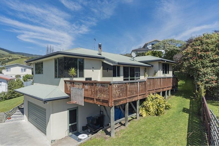 Photo of property in 5 Avalon Place, Enner Glynn, Nelson, 7011