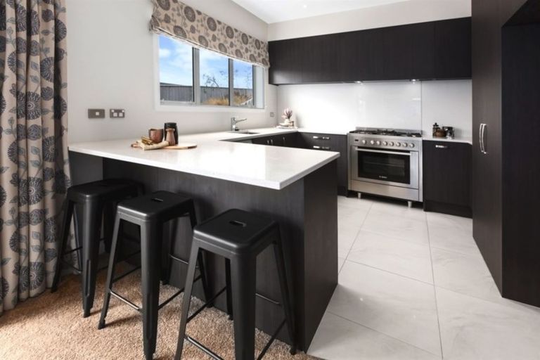 Photo of property in 135 Endeavour Drive, Whitby, Porirua, 5024