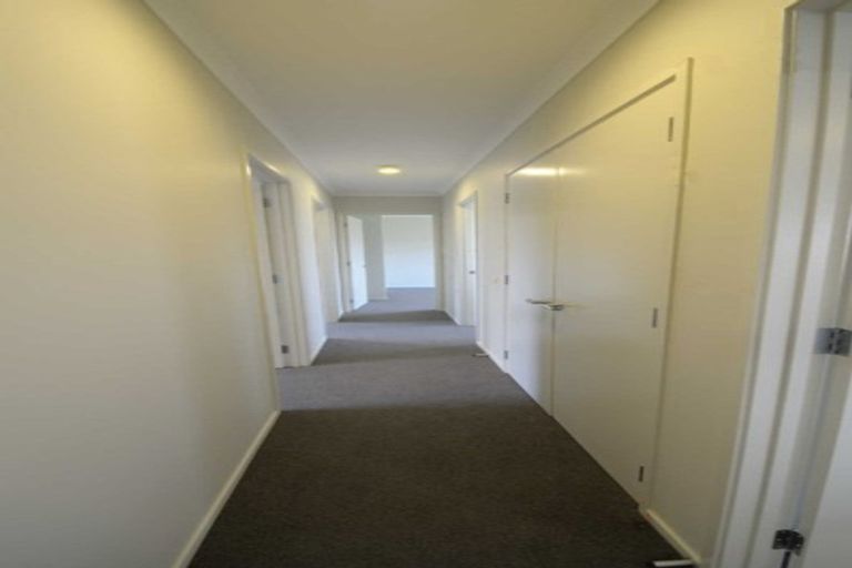 Photo of property in 60 Shillingford Boulevard, Rolleston, 7615