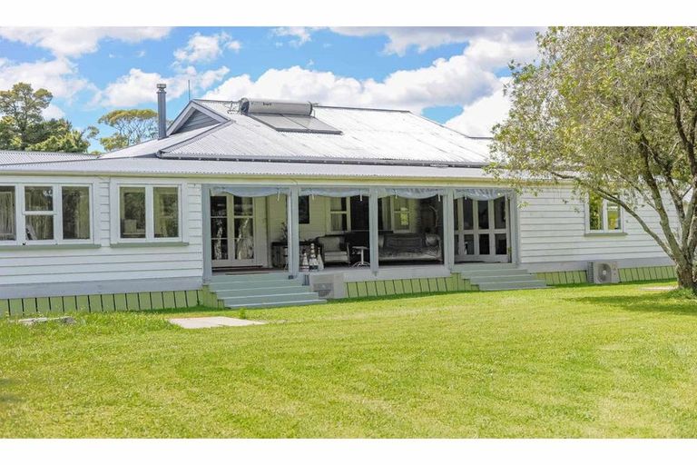 Photo of property in 128 Waipapa Road, Kerikeri, 0230