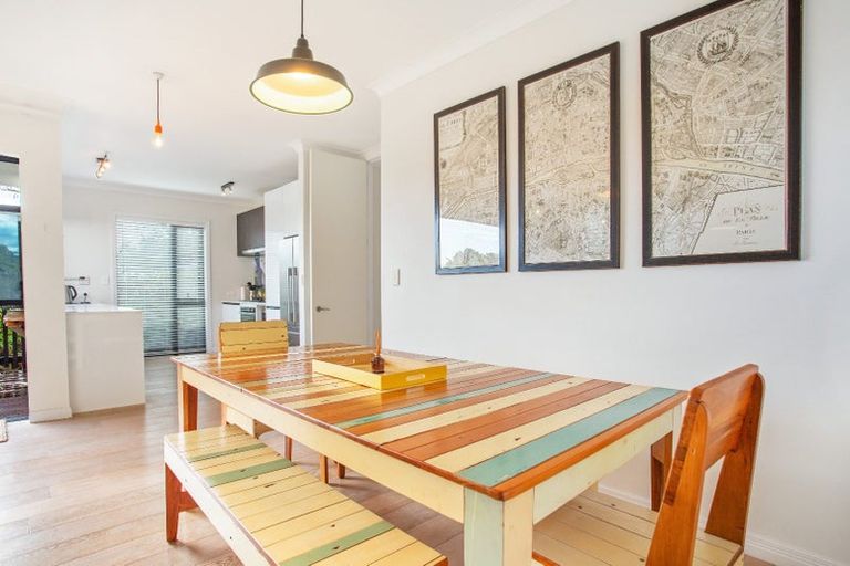 Photo of property in 1f Eversleigh Road, Belmont, Auckland, 0622