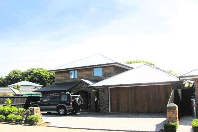 Photo of property in 14 Parade Court, Addington, Christchurch, 8024