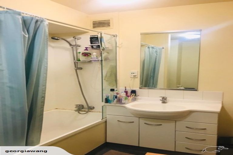 Photo of property in Luxford Villas, 310/72 Herald Street, Berhampore, Wellington, 6023