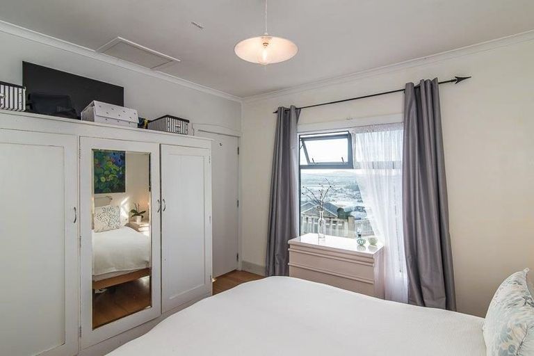 Photo of property in 92 Duncan Terrace, Kilbirnie, Wellington, 6022