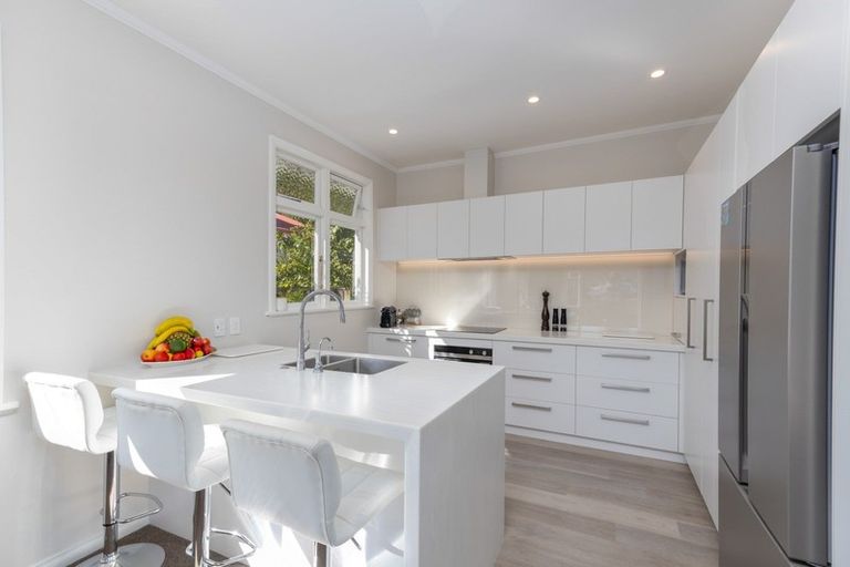 Photo of property in 11 Brougham Street, Nelson South, Nelson, 7010