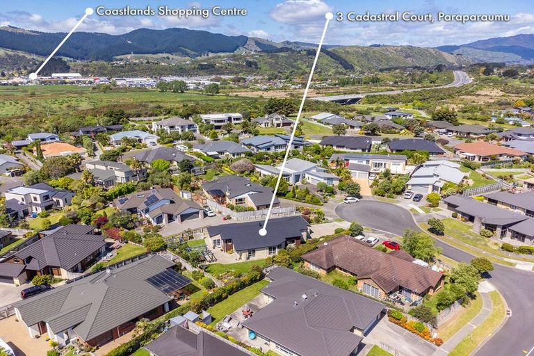 Photo of property in 3 Cadastral Court, Paraparaumu, 5032