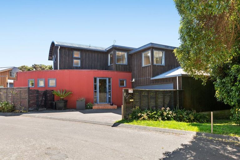 Photo of property in 9h Muri Road, Pukerua Bay, 5026