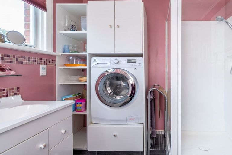 Photo of property in 71 Moana Crescent, Musselburgh, Dunedin, 9013