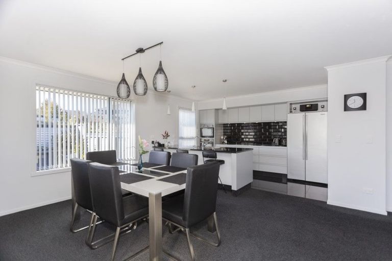 Photo of property in 13 Grove Avenue, Weston, Oamaru, 9401