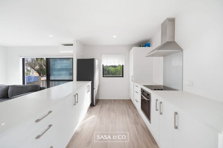 Photo of property in 90 Chelburn Crescent, Mangere East, Auckland, 2024