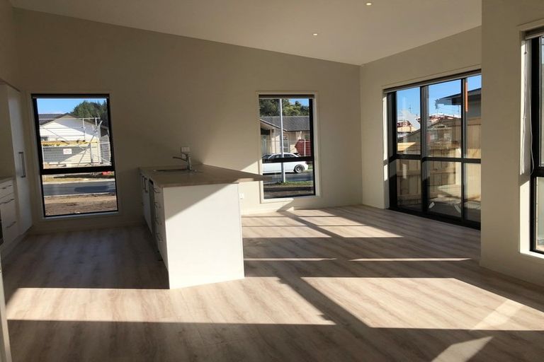 Photo of property in 35 Awataha Crescent, Pyes Pa, Tauranga, 3110