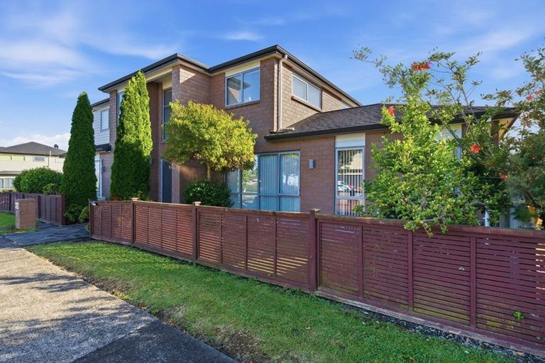 Photo of property in 8 Moville Drive, Flat Bush, Auckland, 2019