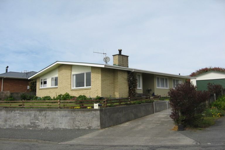 Photo of property in 19 Hastings Street, Kaikoura, 7300