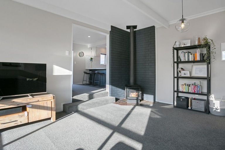 Photo of property in 37 Sheridan Crescent, Leamington, Cambridge, 3432