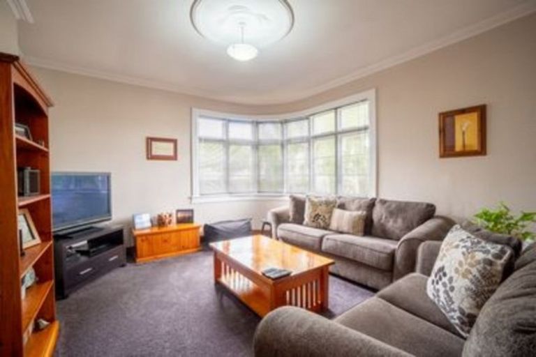 Photo of property in 27a Stewart Crescent, Hokowhitu, Palmerston North, 4410