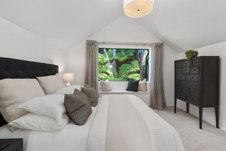 Photo of property in 47 Emlyn Place, Torbay, Auckland, 0630