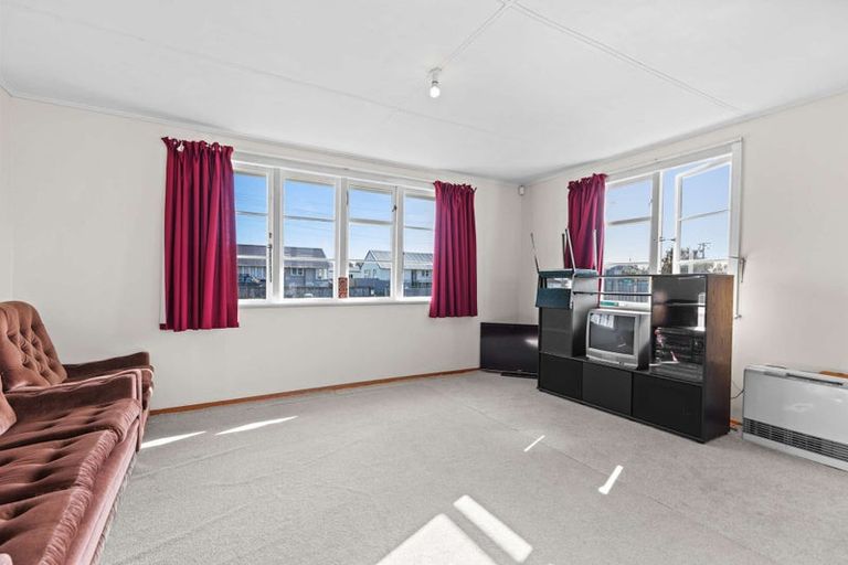 Photo of property in 34 Matipo Street, Castlecliff, Whanganui, 4501