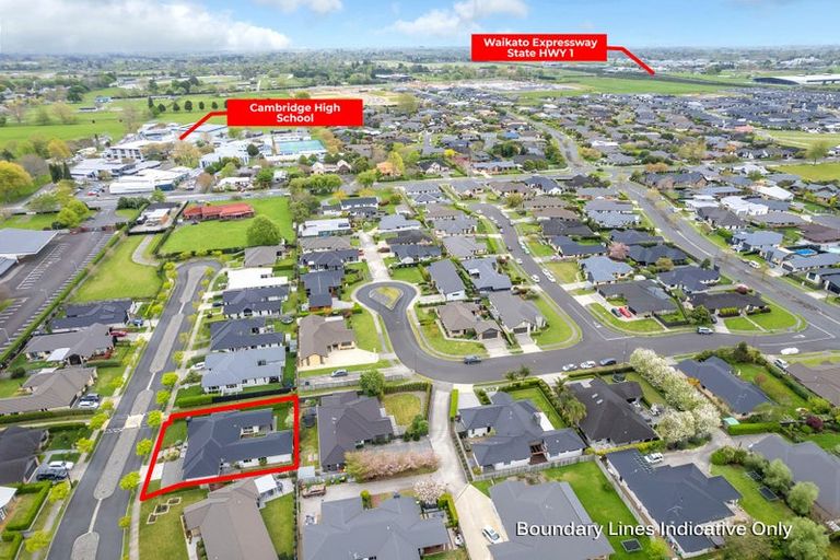 Photo of property in 18 Lilac Close, Cambridge, 3434