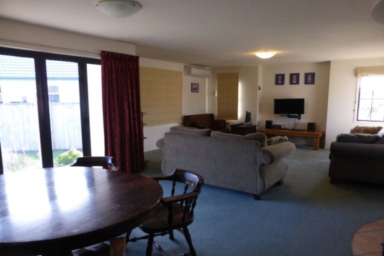 Photo of property in 18 Washington Place, Havelock North, 4130