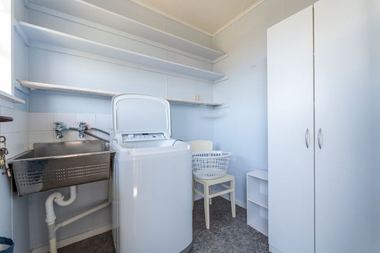 Photo of property in 2 Balmoral Street, Waimate, 7924