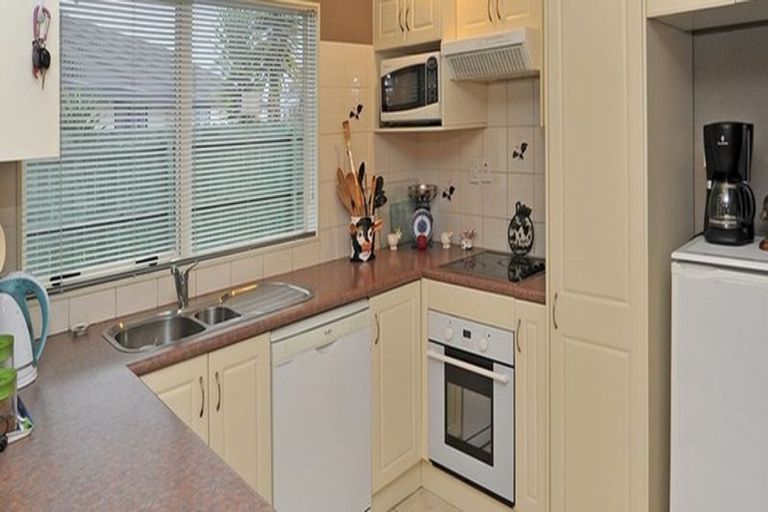 Photo of property in 6 Brentford Place, Manurewa, Auckland, 2102