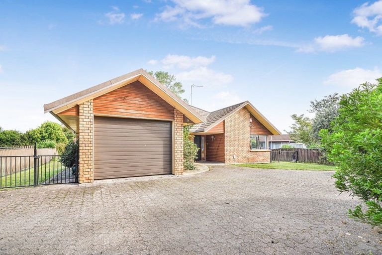 Photo of property in 24 Dalgliesh Avenue, Forest Lake, Hamilton, 3200