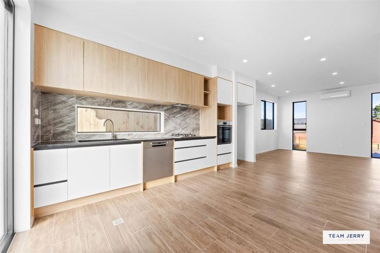 Photo of property in 162 Kerepi Street, Westgate, 0814