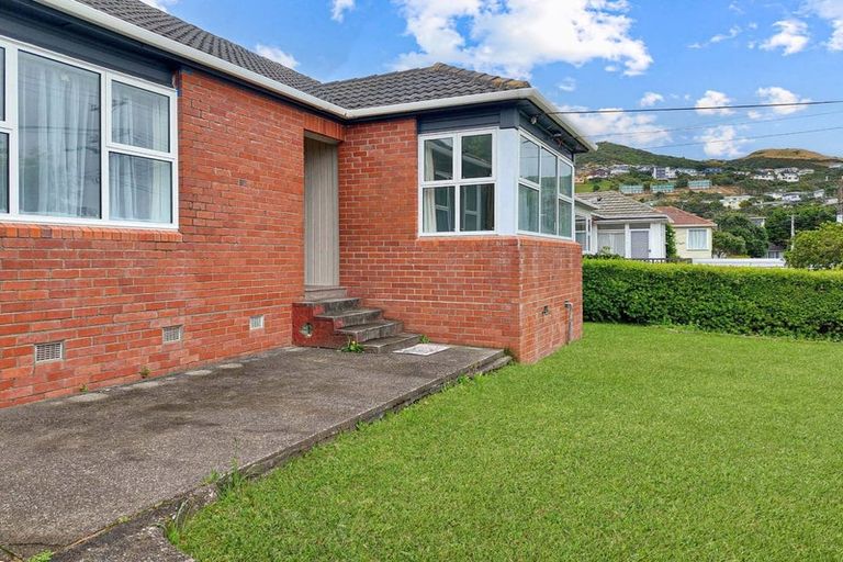 Photo of property in 3 Kipling Street, Johnsonville, Wellington, 6037