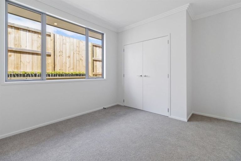 Photo of property in 1 Charlotte Drive, Omokoroa, 3114