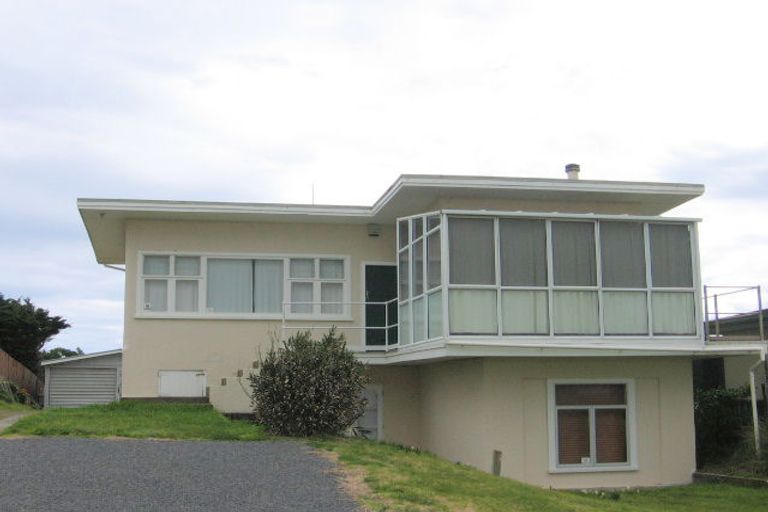 Photo of property in 24 Nelson Street, Foxton Beach, Foxton, 4815