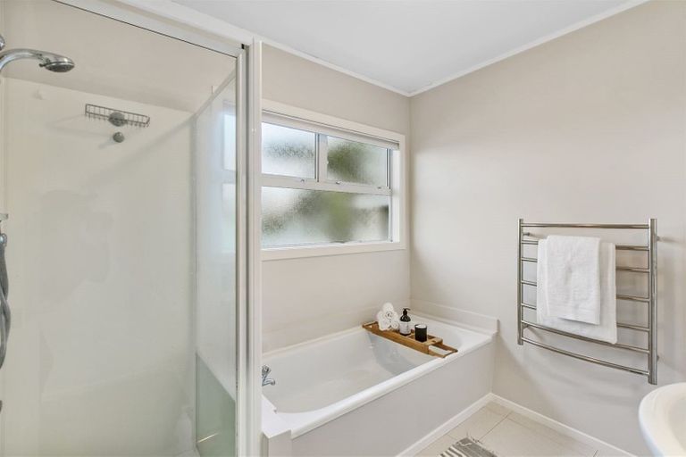 Photo of property in 1/11 Penning Road, Milford, Auckland, 0620