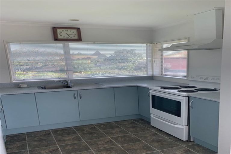 Photo of property in Holdsworth Villas, 64/2 William Donald Drive, Solway, Masterton, 5810