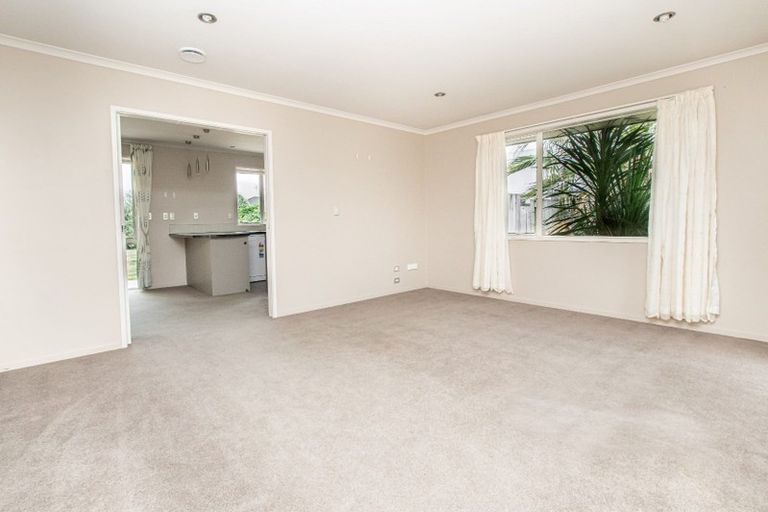 Photo of property in 10 Madison Street, Cambridge, 3434