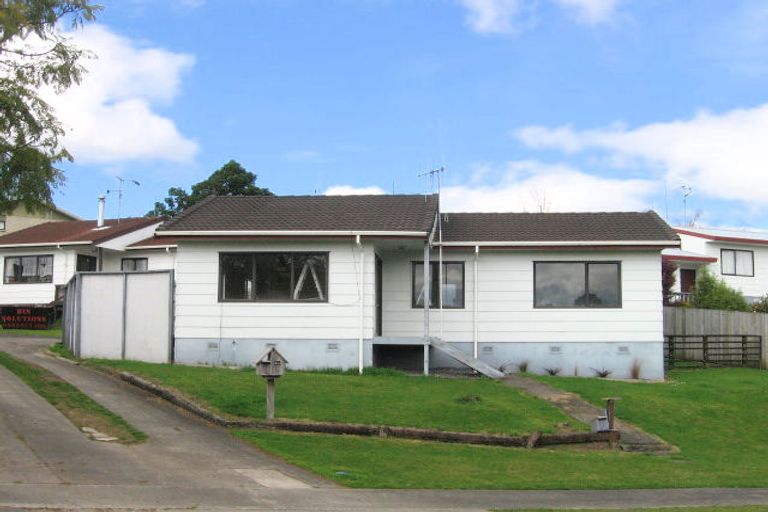 Photo of property in 4b Pokapu Place, Bethlehem, Tauranga, 3110