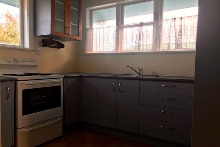 Photo of property in 1403 Warwick Place, Mayfair, Hastings, 4122