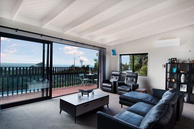 Photo of property in 91 Victory Road, Laingholm, Auckland, 0604