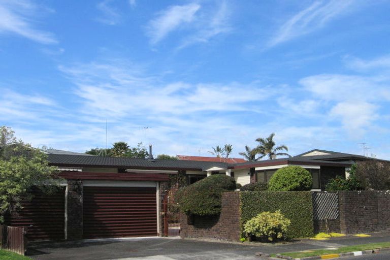 Photo of property in 14 Kiriwai Place, Matua, Tauranga, 3110