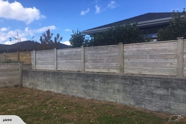 Photo of property in 1 Floyd Road, Riverhead, 0820