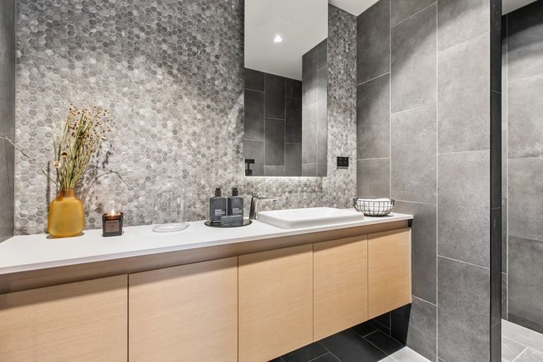 Photo of property in 2/16 Blake Street, Waitara, 4320