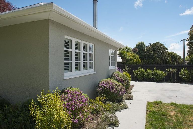 Photo of property in 4 Lynbert Road, Lynmore, Rotorua, 3010