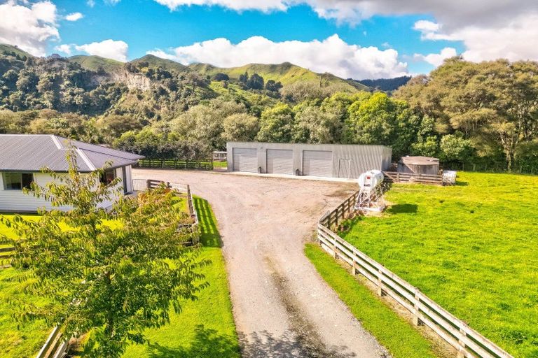 Photo of property in 5176 Turakina Valley Road, Hunterville, 4782