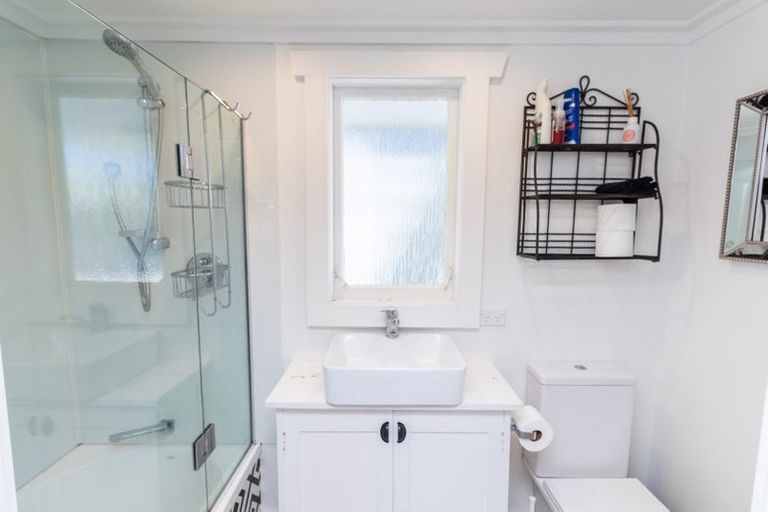 Photo of property in 9 Dixie Street, Te Horo Beach, Otaki, 5581