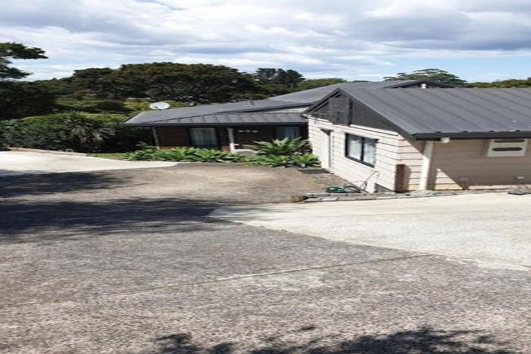 Photo of property in 2/149 Colwill Road, Massey, Auckland, 0614