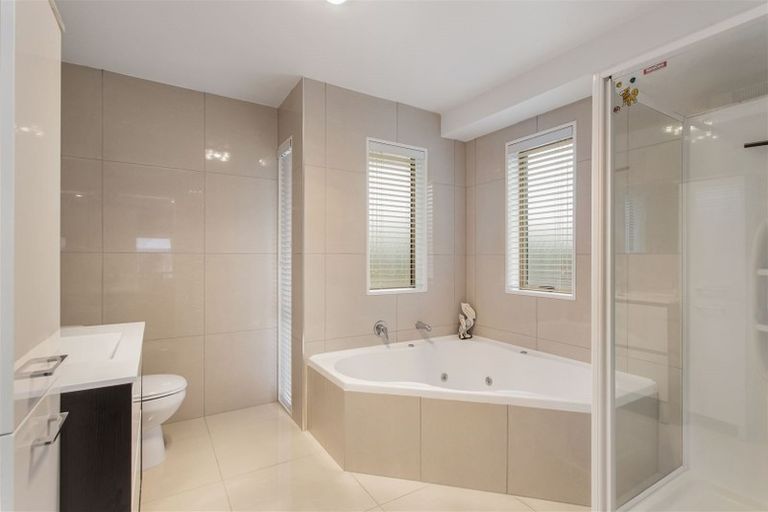 Photo of property in 17 Sweet Waters Place, Woolston, Christchurch, 8023