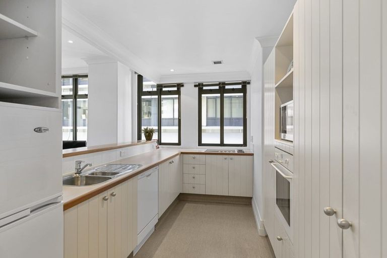 Photo of property in Kelvin House, 5g/16 The Terrace, Wellington Central, Wellington, 6011