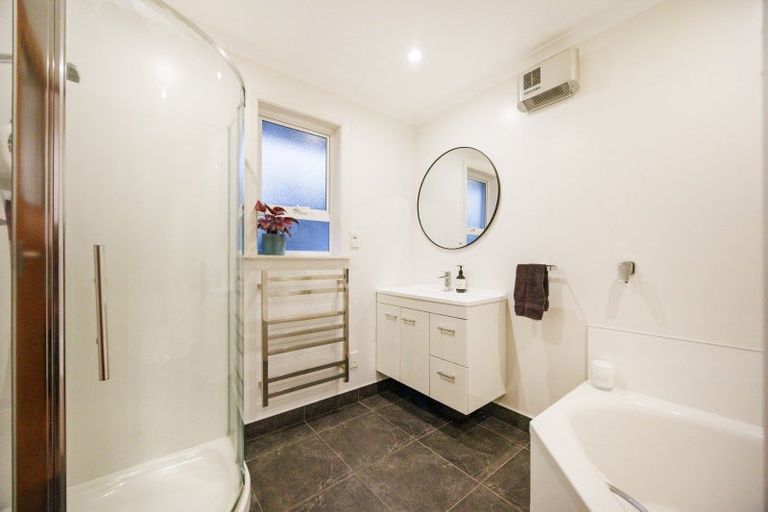 Photo of property in 46 Churchill Avenue, Hokowhitu, Palmerston North, 4410